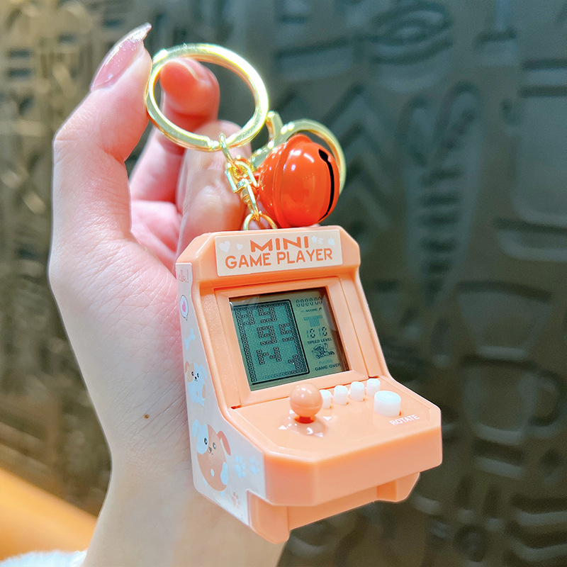 クリエイティブハンドヘルドロシアブロックゲーム機キーホルダー携帯バッグアクセサリー玩具プレゼント卸売り