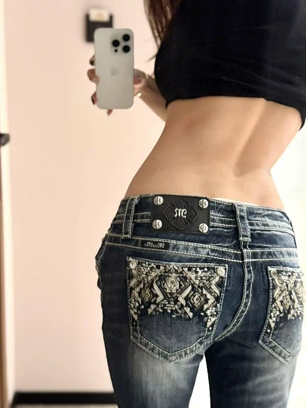 ​​Women's Y2K Low Waist Embroidered Flared Jeans – Vintage Bluish Denim Wide Leg Pants (S-XL)​​_mkmklike.com