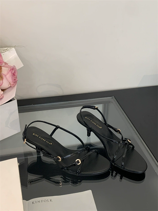 Summer belt, sandals with a strap, 2025 years, simple and elegant design, thin strap