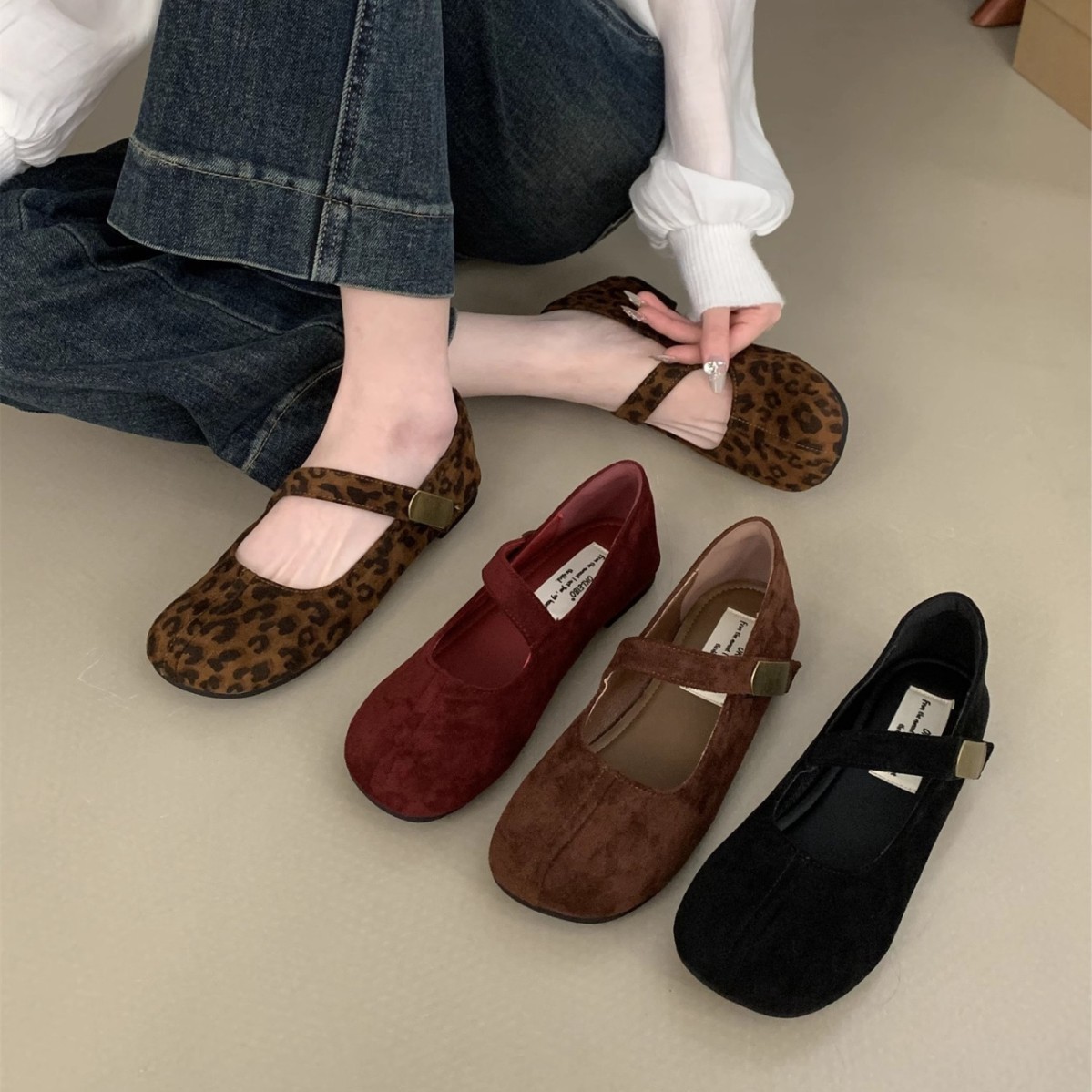 Retro autumn Mary Jane shoes square toe with a strap low-cut