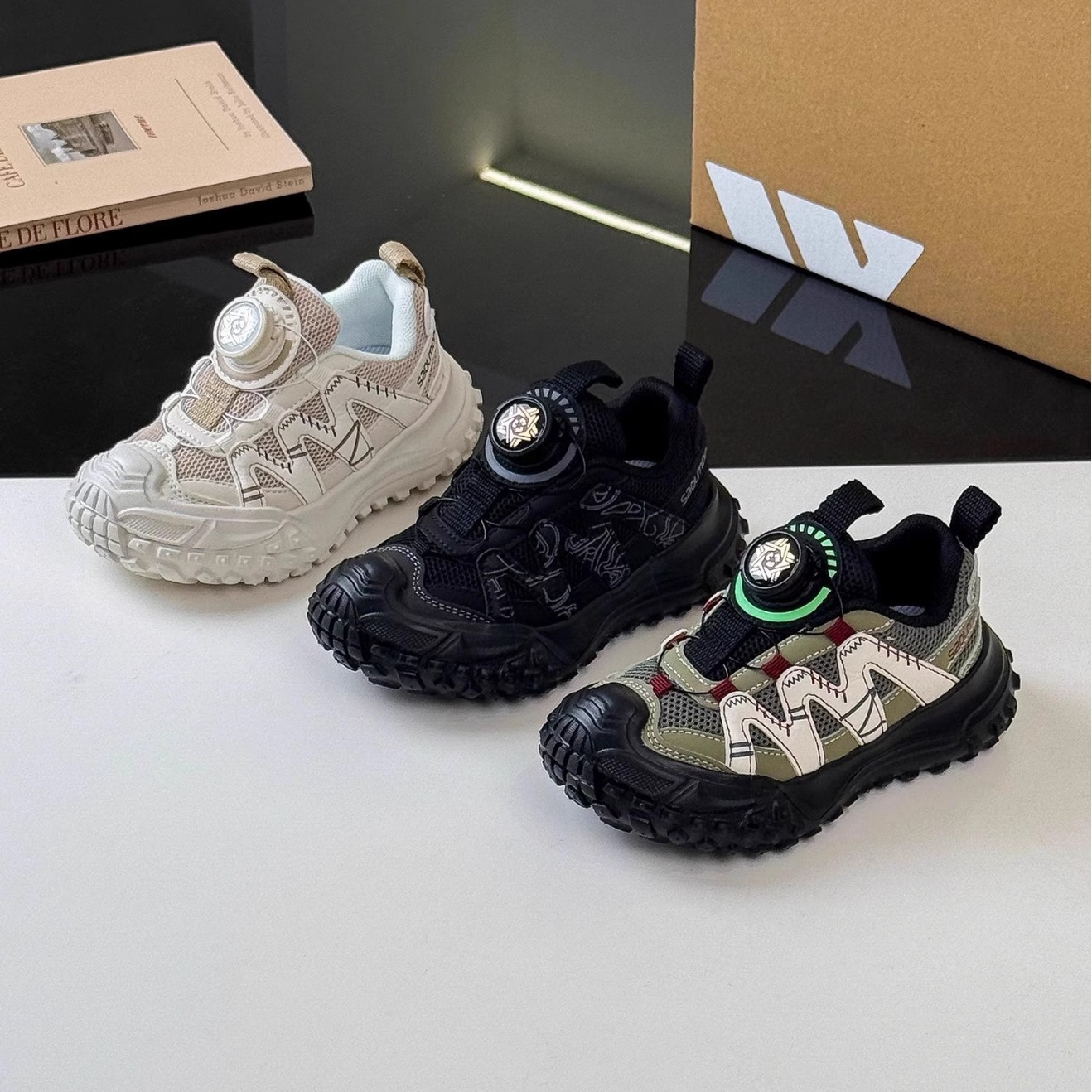 Rotating Buckle Children's Shoes 2026 Spring New Fashion Breathable Durian Sole Sports Shoes for Boys and Girls Closed-Toe Shoes