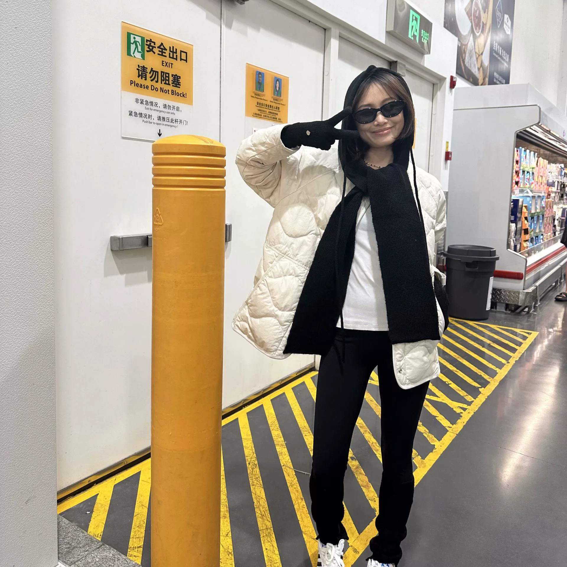 Осенняя и зимняя шляпа шарф один мягкий восковой высокий смысл нерегулярный шерстяной трикотаж декоративный с капюшоном толстый плащ