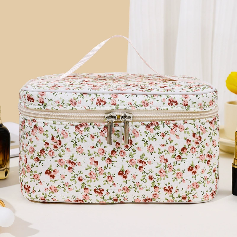 Handheld Capacious Cosmetic Bag (Capacious), Floral Print, 20×12×12 cm, High-Quality Storage