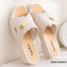 �ļ������¸���ЬŮʿ��ĥ���2025�¿������⴩�Ӽ�һ���ϋ���Ь