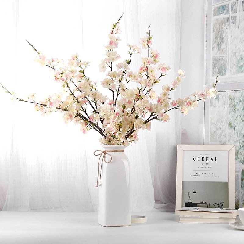 Flores de seda Decoración de interiores Decoración de flores de cerezo Mesa de comedor Flores florales Ramas de flores falsas sin baile Mueble de TV de flor de durazno