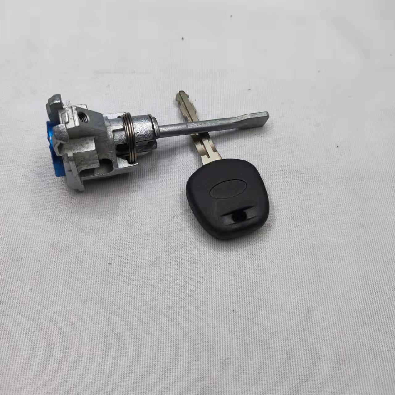 Adecuado para Toyota Corolla cilindro de la cerradura de la puerta cilindro de la cerradura del coche cilindro gran cantidad Congyo