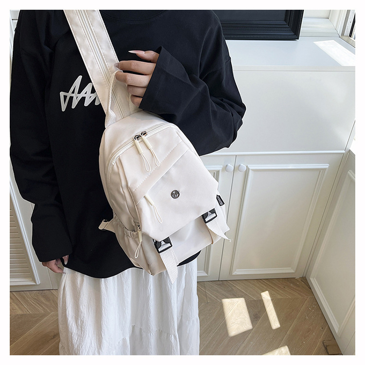 Large-capacity backpack 2025 new style casual Korean-style schoolbag, niche women's travel bag, class commuting bag undefined