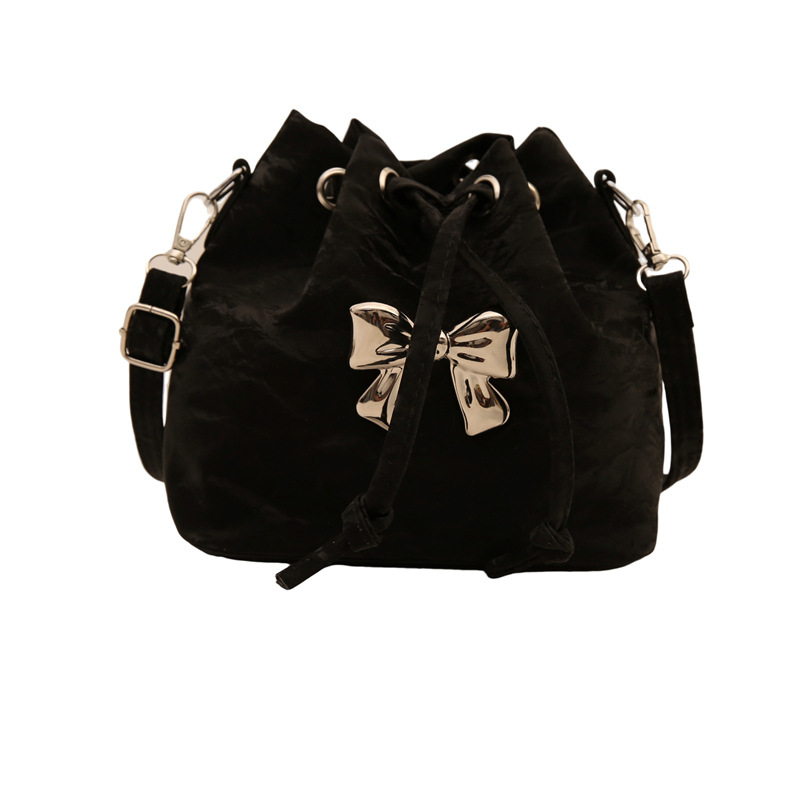 Drawstring fashion bow shoulder mochila 2024 otoño y invierno nuevo estilo versátil bolsas casuales bolsas de cubo para mujeres