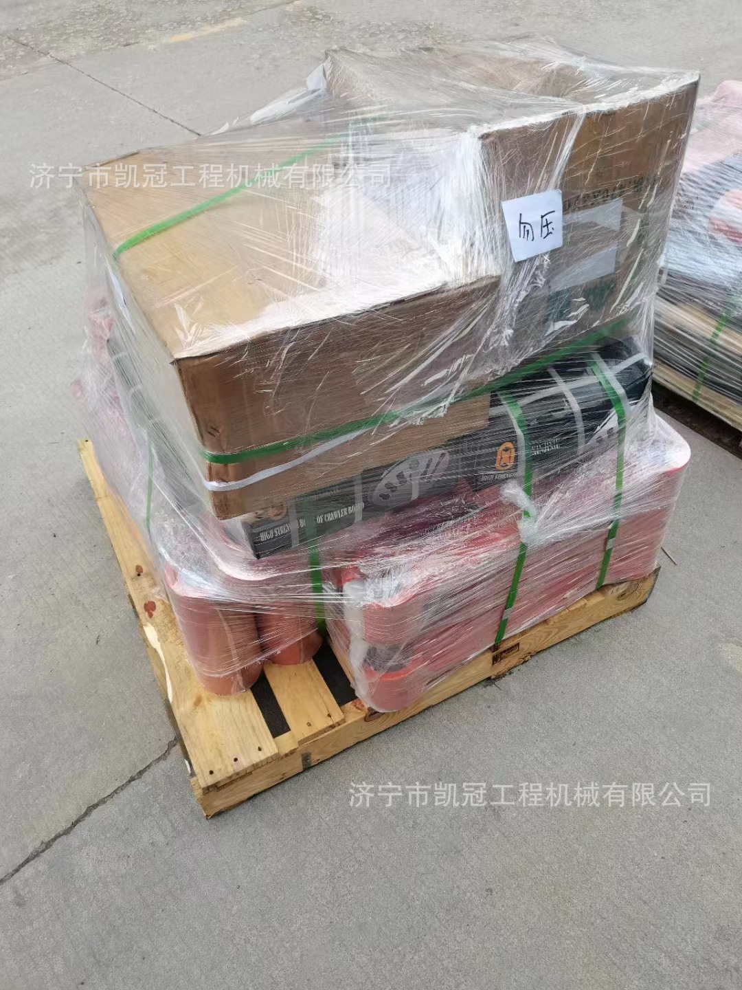 厂家销售PC450 70 60挖掘机工字架连杆H架挖掘机支重轮引导轮