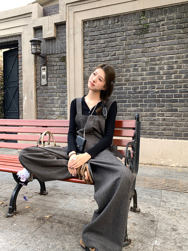 WANANTONG 小众私服UMA 自带时髦感仿羊毛人字纹背带裤休闲裤女秋|undefined