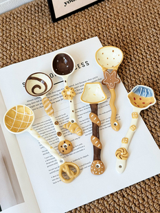 �ɐ��մ�С���ӂ��˸��ֵ�L�����׿�ͨ���²ʜ�������{��