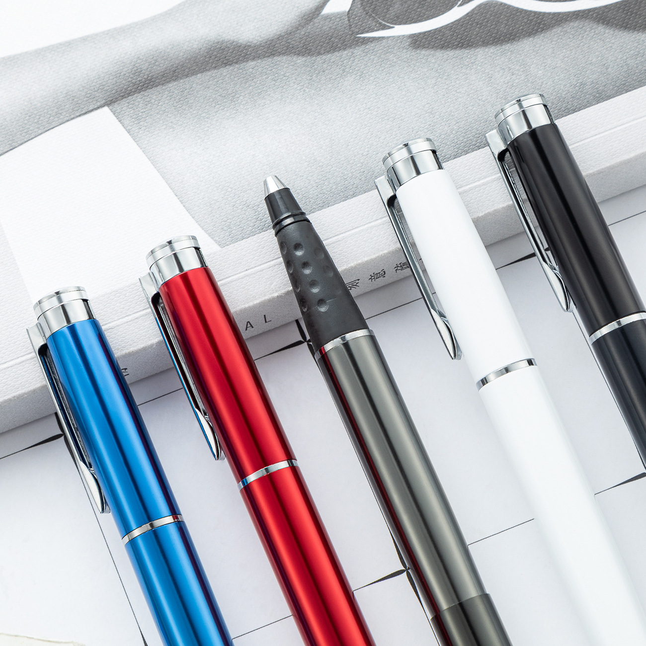 Oficina de negocios lápiz de firma de metal regalos lápiz de bola de metal imprimible logotipo fabricante al por mayor lápiz negro neutro
