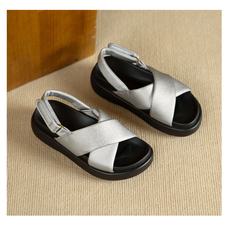 Dép sandal nữ đế xuồng quai hậu mùa hè mới thời trang, thoải mái, đa năng, đế dày, tăng chiều cao, kiểu dáng mở mũi — đen, bạc chi tiết 11