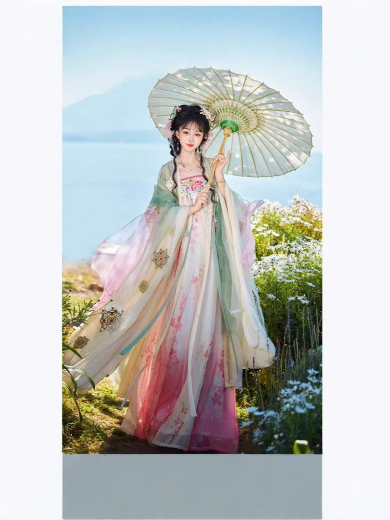 Ханфу (Hua Chaoji) «Spring Dawn» танский стиль, укороченная юбка, вышитая с широкими рукавами для женщин