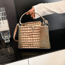 ʯ^yVֆμŮ߼КWLˮͰ͹ŕrІμбl