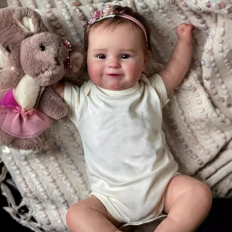 Muñecas de simulación de 50 cm de suministro de productos de comercio electrónico muñecas transfronterizas pueden ser muñecas de agua pesada Mad Henghua