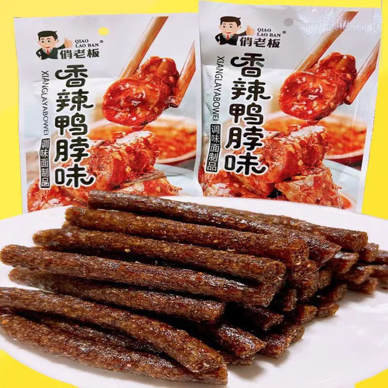 解馋素香辣鸭脖味辣条麻辣面筋俏老板怀旧休闲零食校园小吃面制品