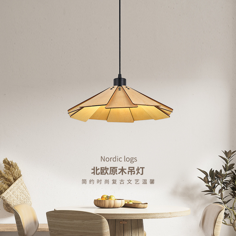 Nueva lámpara de restaurante, lámpara de araña japonesa retro creativa, mesa de comedor, pequeño bar, cama y desayuno, sala de té, lámpara de sombrero de paja de madera estilo wabi-sabi