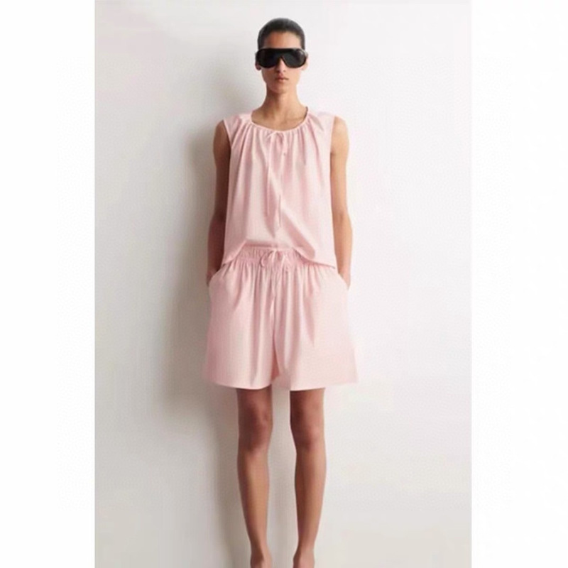 Cos Style Women's Clothing Mall Same Style Standard Fit Pleated Collar Knit Vest Shorts Women's 2026 Summer New Product Cos Style Women's Clothing Mall Same Style Standard Fit Pleated Collar Knit Vest Shorts Women's 2026 Summer New Product