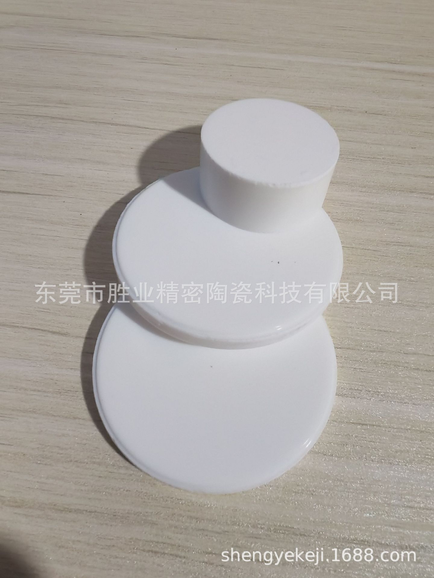 �߷���΢����ˮ�մɣ���ˮ��60%����ˮ�մɣ���������ˮ�ʴ�