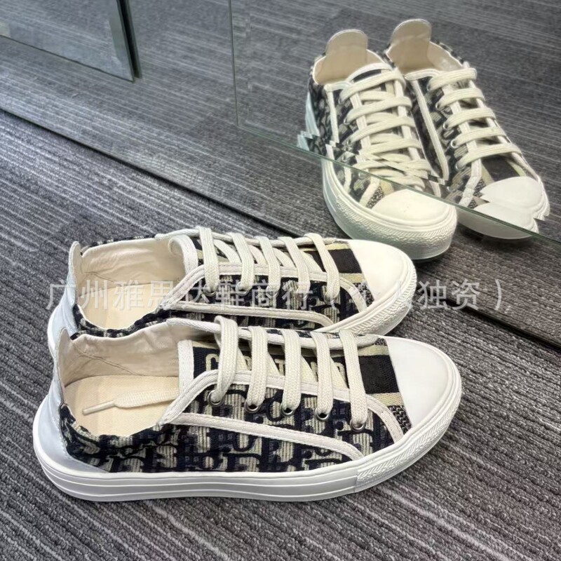 26 New Models of D Brand Canvas Shoes for Women with Monogram Letter Embroidery, Thick Soles, 5cm Hidden Height-Increasing Casual Flat Shoes Trendy 26 New Models of D Brand Canvas Shoes for Women with Monogram Letter Embroidery, Thick Soles, 5cm Hidden Height-Increasing Casual Flat Shoes Trendy
