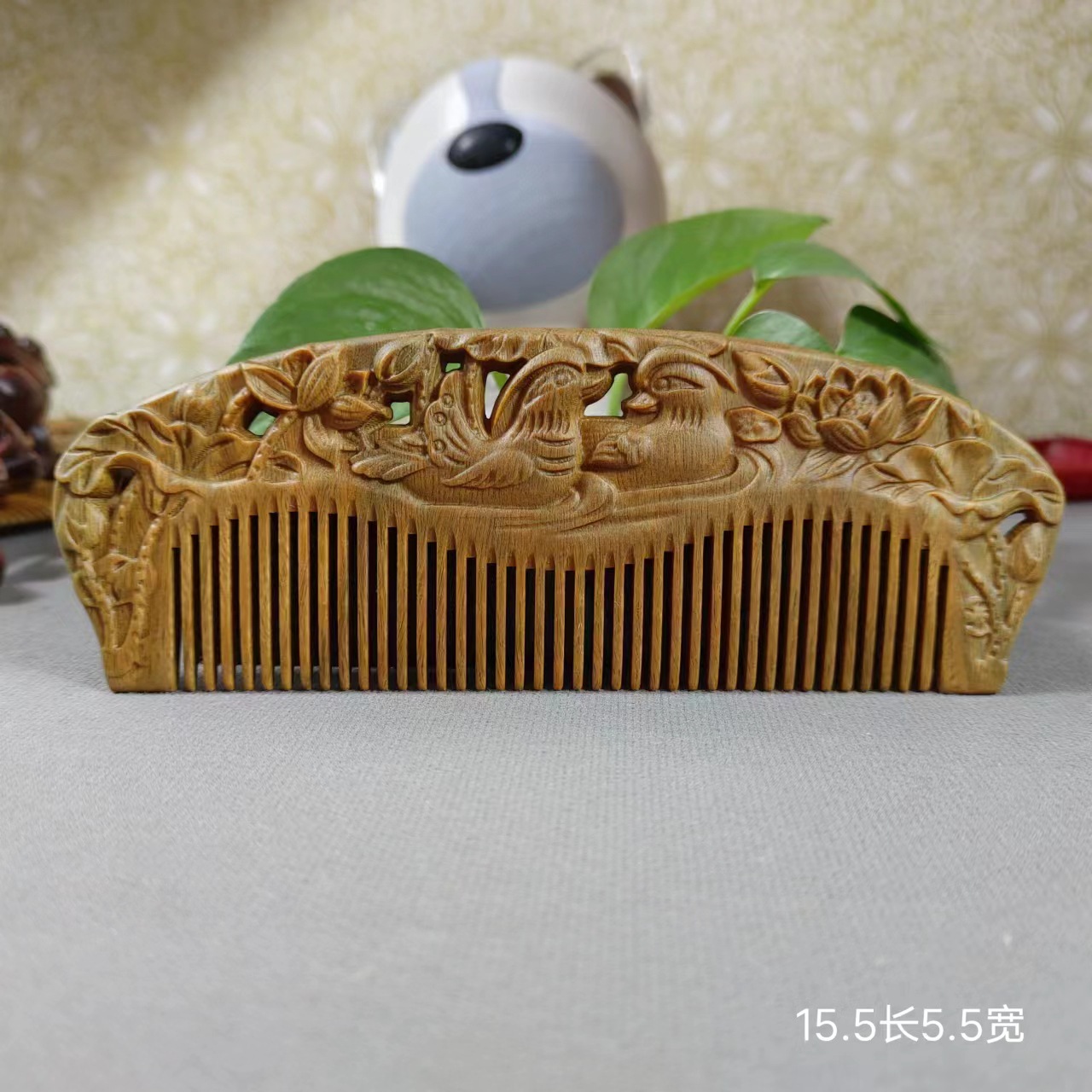 緑檀木両面彫刻磨き木櫛マッサージ保健携帯櫛プレゼントスポットメーカー卸売り