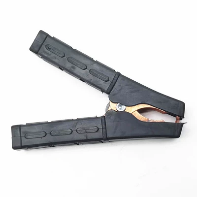 Car on the line of fire High-Current Alligator Clips, Pure