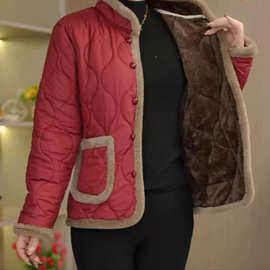 新款妈妈棉袄秋冬加绒时尚中老年休闲棉服加厚外套