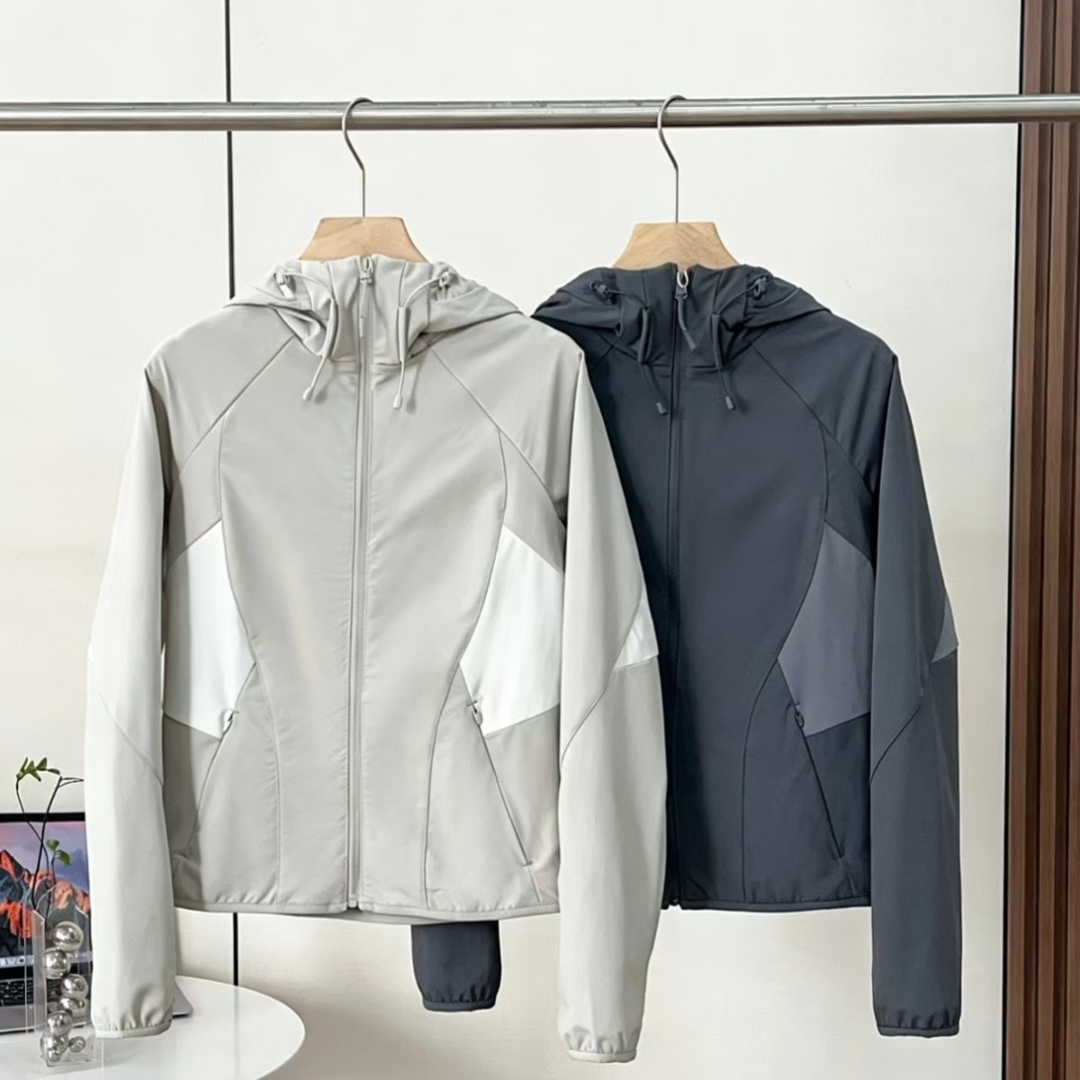 2026 Spring and Autumn New Women's Casual Color-Block Slim Fit Hooded Jacket