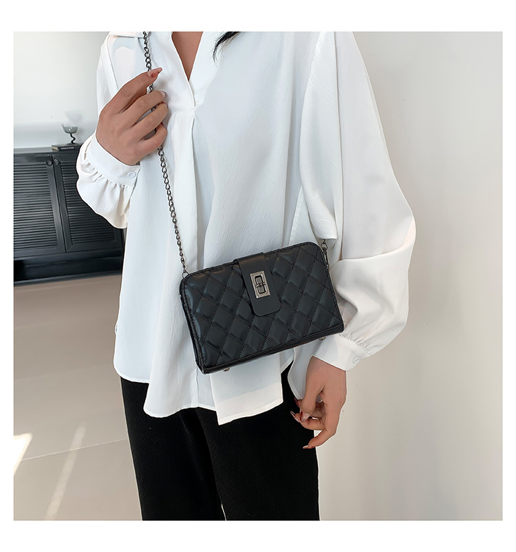 Women's Medium Pu Leather Argyle Streetwear Lock Clasp Shoulder Bag display picture 5