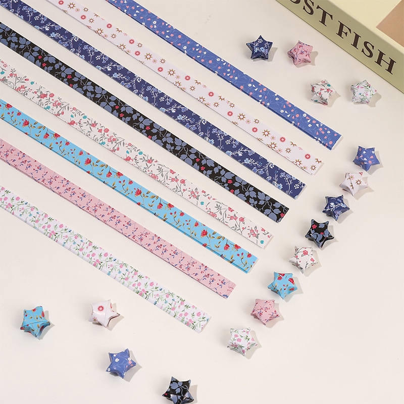 New Cartoon Origami Handmade Material Fresh Color Stripe Floral Four-leaf Clover Star Paper Wishing Star Paper Origami New Cartoon Origami Handmade Material Fresh Color Stripe Floral Four-leaf Clover Star Paper Wishing Star Paper Origami