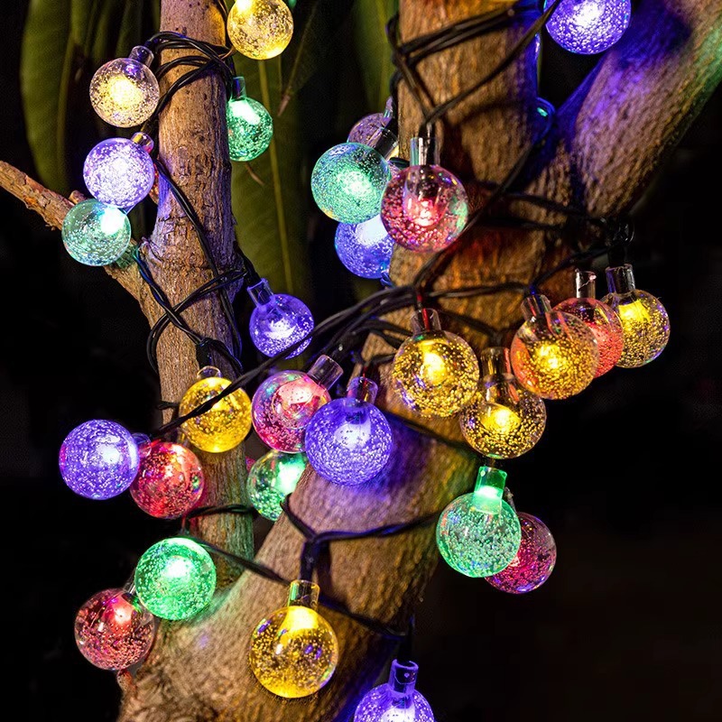 Bubble crystal ball (color)