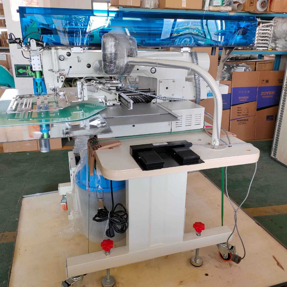 ZY3520M-KD máquina de abrir bolsillos láser ropa vaquero bolsillos coser de automóviles computadora puerta máquina de coser multifuncional Zuoyi