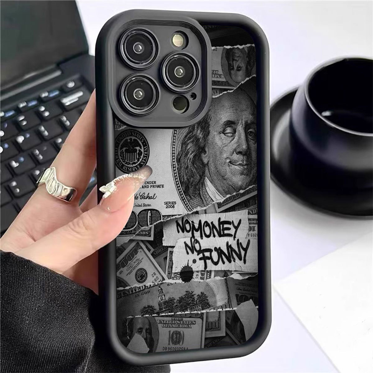 New Black Newspaper Splicing Ladder Groove Case Suitable for Iphone/15/16/17 Pro Max Phone Protection