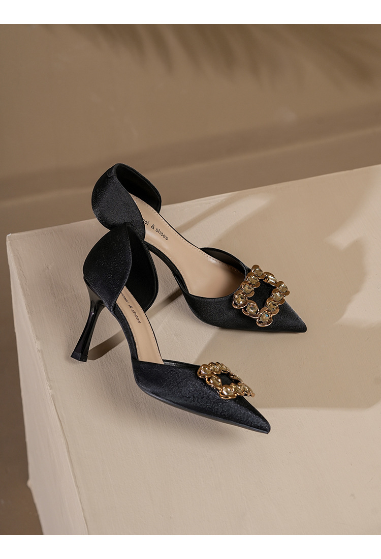 Stiletto pumps för dam med strass och smal klack_voghion.com