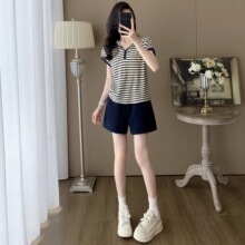 2026流行穿搭一整套女夏洋气减龄条纹短袖T恤短裤休闲运动两件套