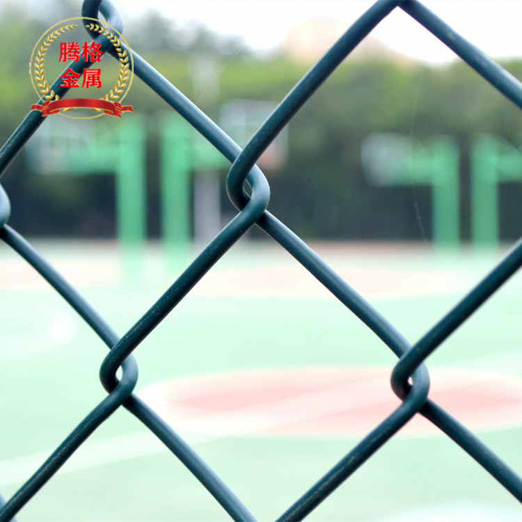 运动场防护网 包塑体育场防护网 勾花护栏网 PVC铁丝网 云南昆明