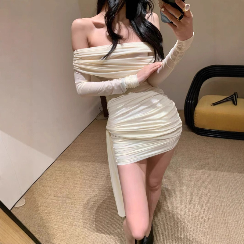 Blumarine 25SS spring and summer milk white off-shoulder goddess skirt pleated short dress gentle temperament