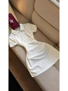 ��ɫpolo�I�����B��ȹ2025�¿��ļ���Ƭȹ�Ӵ��������@�ݰ���ȹ