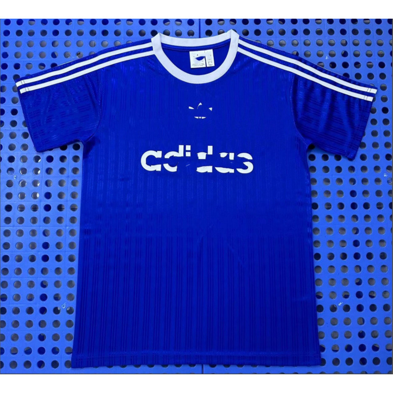 아디다스 클로버 티셔츠 컬러풀 블루