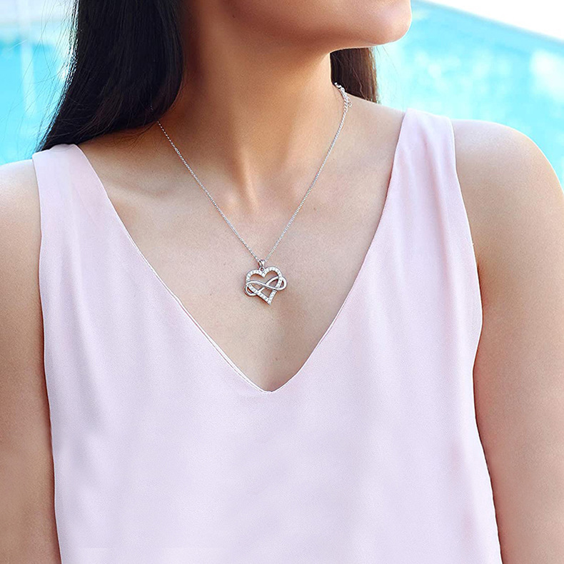 5g Weight Artificial Gemstones Inlay Material Pendant Necklace Classification cable chain Chain Type 1 Piece Quantity Street Occasion 925 Sterling Silver Material Heart Shape Pattern Women'S Gender Plating, Inlay Design Classic Style Style 925 Sterling Silver Artificial Gemstones Cable Chain Plating Inlay Heart Shape Pendant Necklace