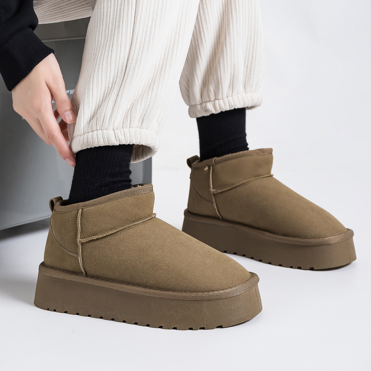 Botas de nieve de muffin para mujeres 2024 invierno nuevo calentamiento de algodón y botas de mujer gruesas G9901 image 3