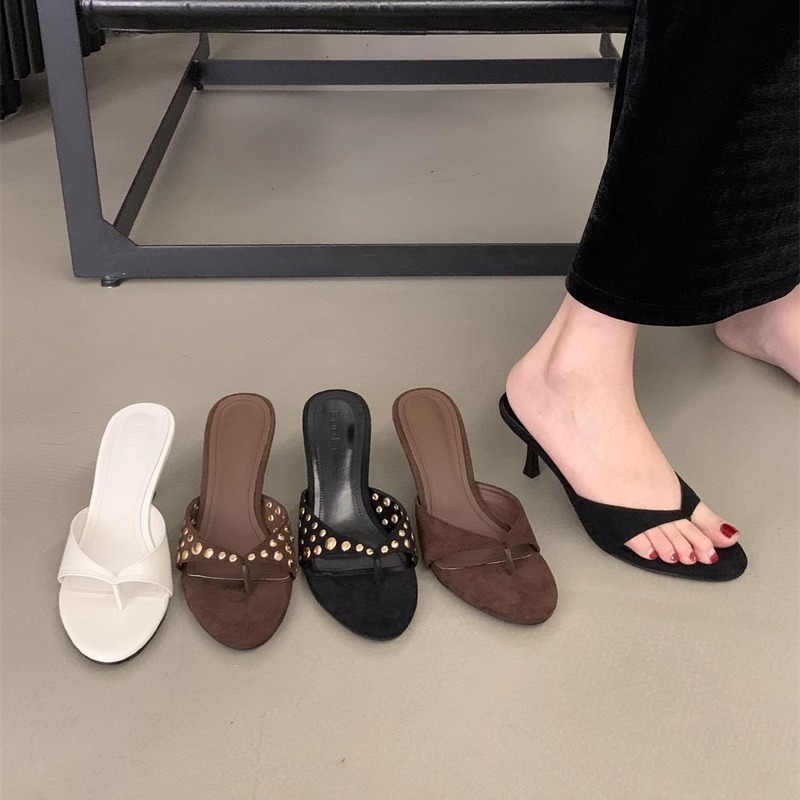 2025 New High-End European And American Style Rivet Toe Post Sandals Suede High Heel Slippers For Women Summer Outdoor_vogvips.com
