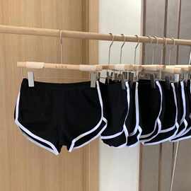 百搭舒适柔软白条短裤 睡觉都能穿 很舒服哒