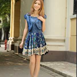 连衣裙复古气质碎花裙收腰夏季a字裙拼接两件套甜美街头风雪纺潮