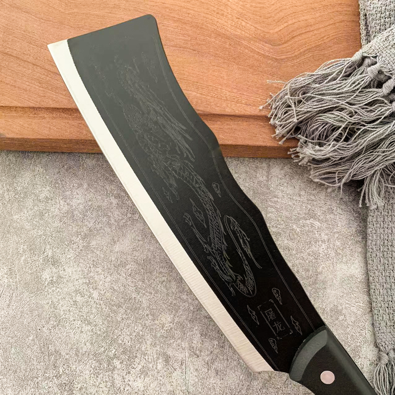 新款屠龍刀砍骨刀斬骨刀手工鍛打鋒利廚房家用菜刀商用斬砍骨菜刀