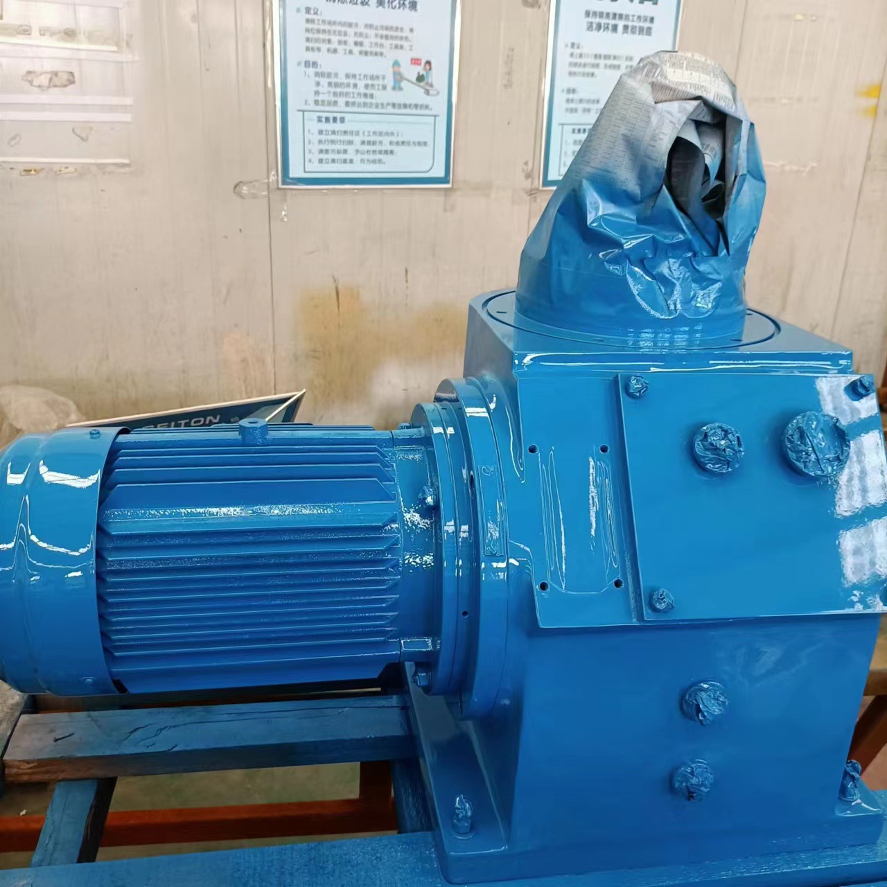 上海周边大型机械设备 重型设备喷漆喷粉，烤漆喷漆加工