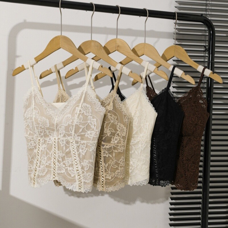 6876 # Autumn and winter designer lace V-neck brushed camisole with fixed cups, sexy and slimming top for women 6876 # Autumn and winter designer lace V-neck brushed camisole with fixed cups, sexy and slimming top for women