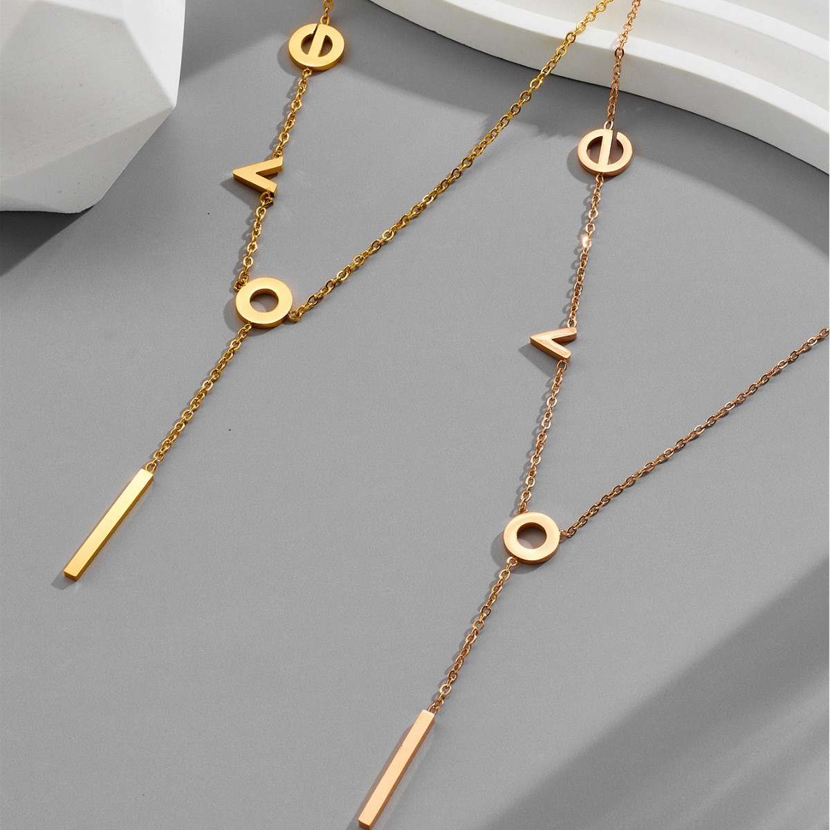 IMI钛钢love项链女锁骨链