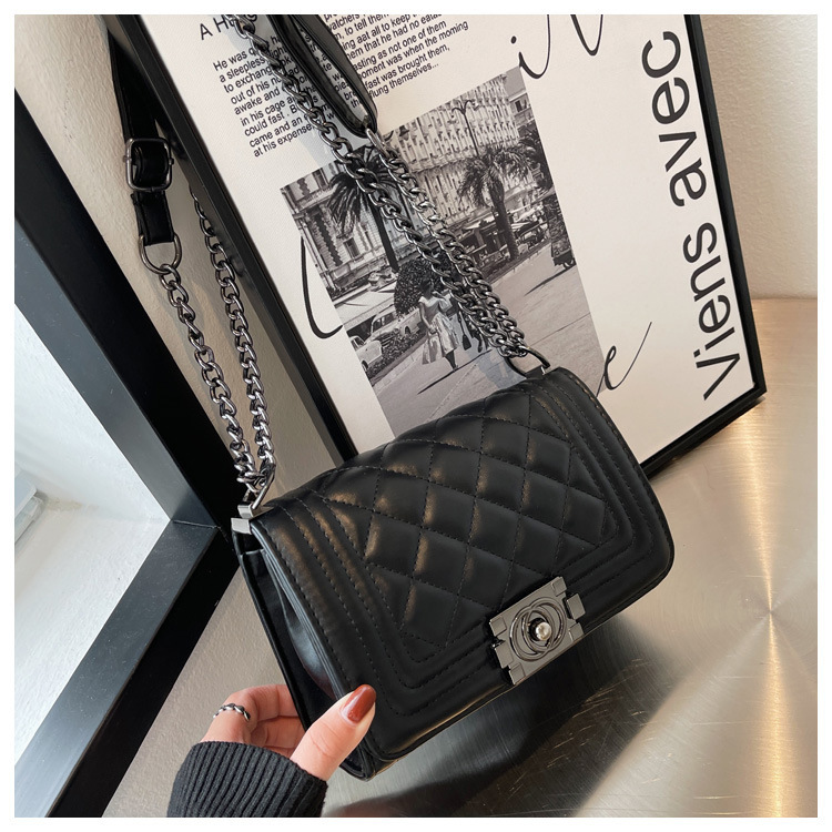Bolsa de ombro feminina estilo coreano com corrente transversal_voghion.com